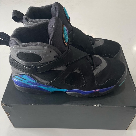 Retro Jordan 8 ‘Aqua’ - Picture 3 of 8